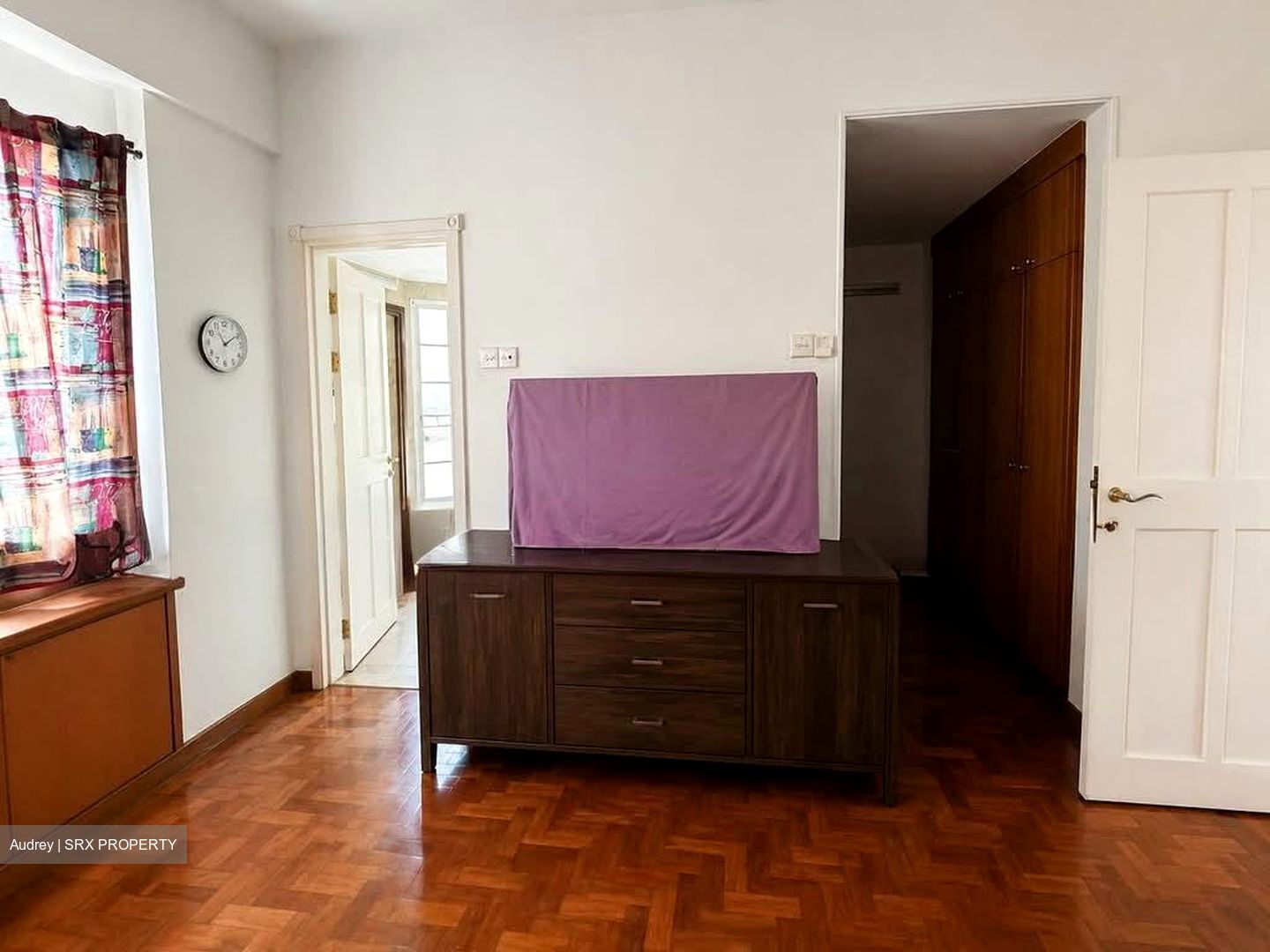 Springside Avenue (D26), Terrace #554421861